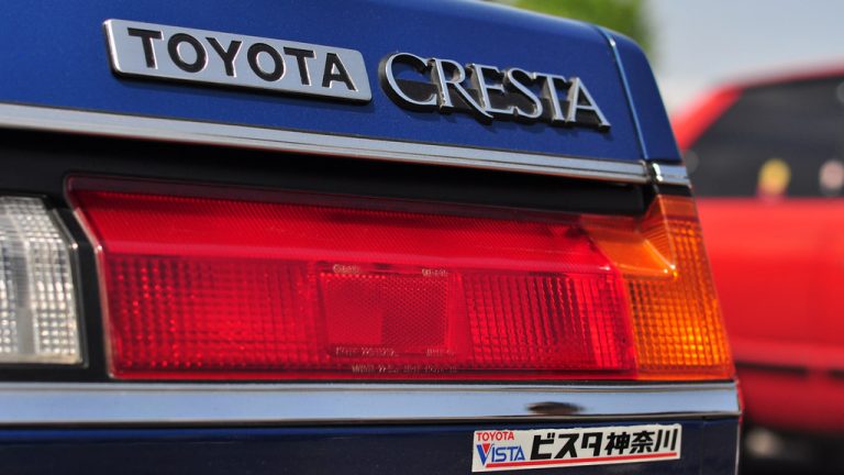 Toyota Cresta GX51 Super Lucent Blue Metallic