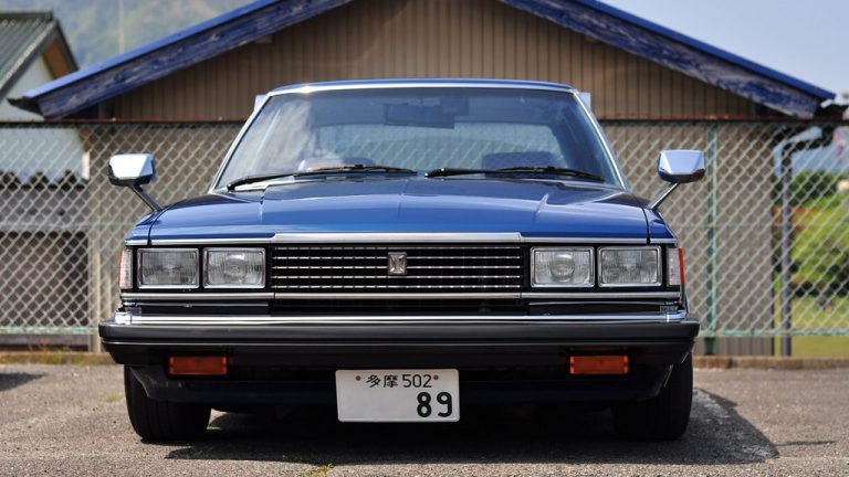 Toyota Cresta GX51 Super Lucent Blue Metallic