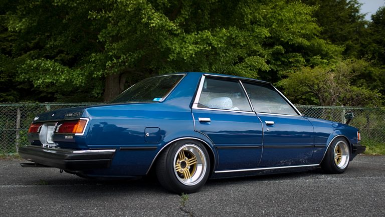 Toyota Cresta GX51 Super Lucent Blue Metallic