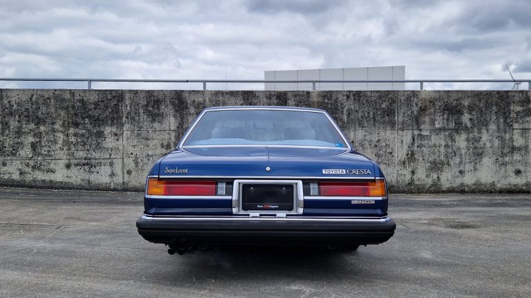 Toyota Cresta GX51 Super Lucent Blue Metallic