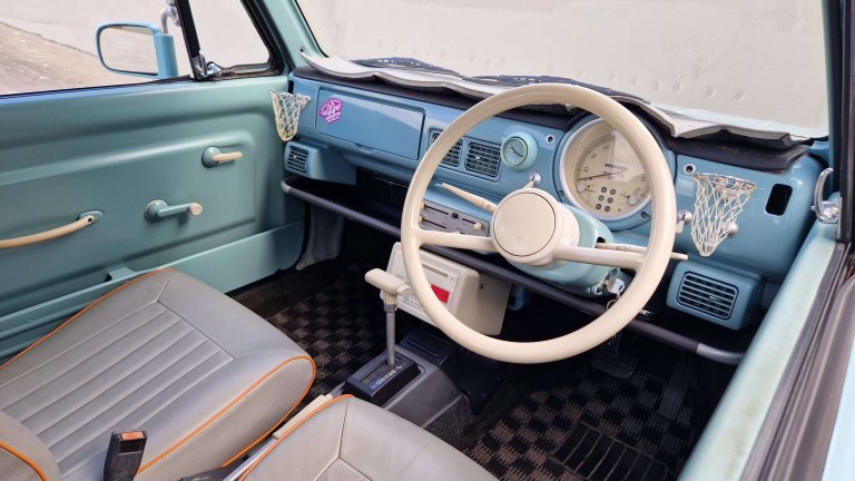 Nissan Pao PK10