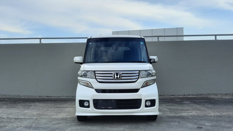 Honda N-Box JF1 Custom Turbo SS