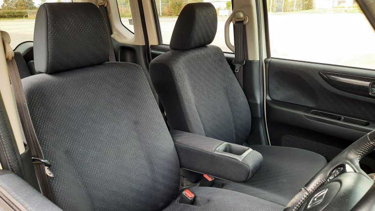 Honda N-Box JF1 Custom Turbo SS