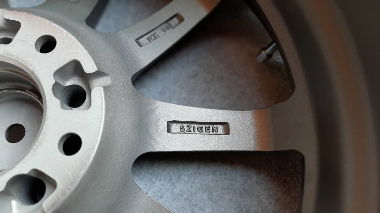 5Zigen Inperio Sports RS-1