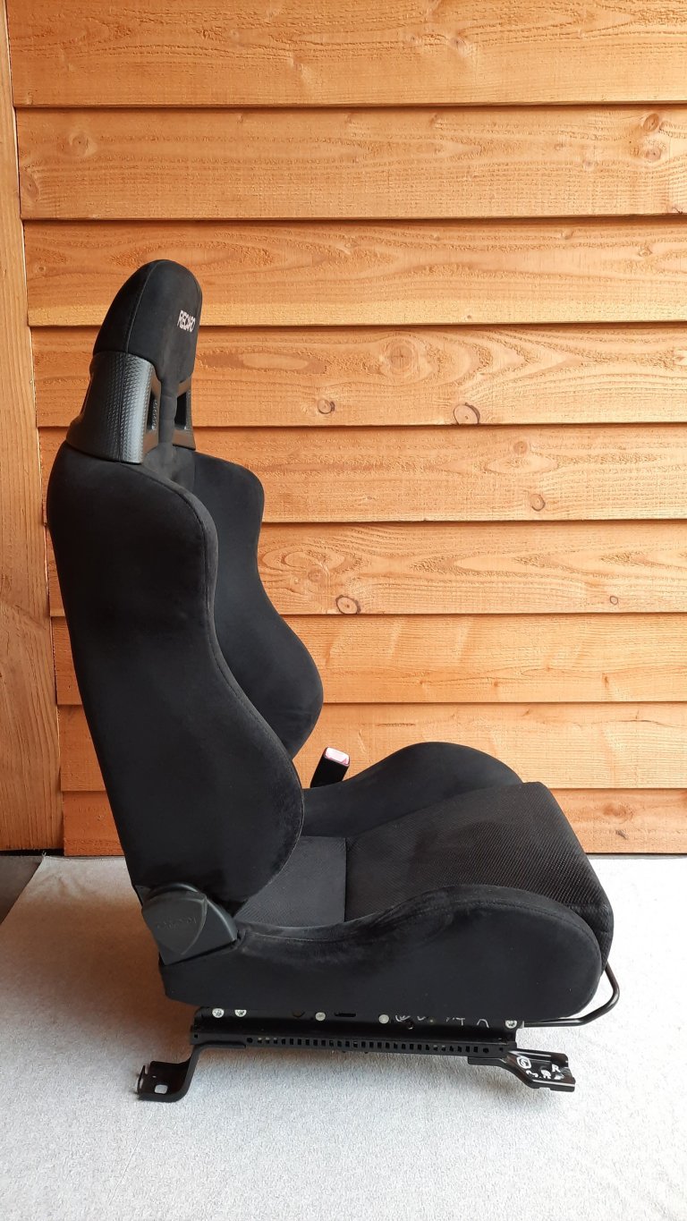 Recaro Mitsubishi EVO-X CZ4A (RH)