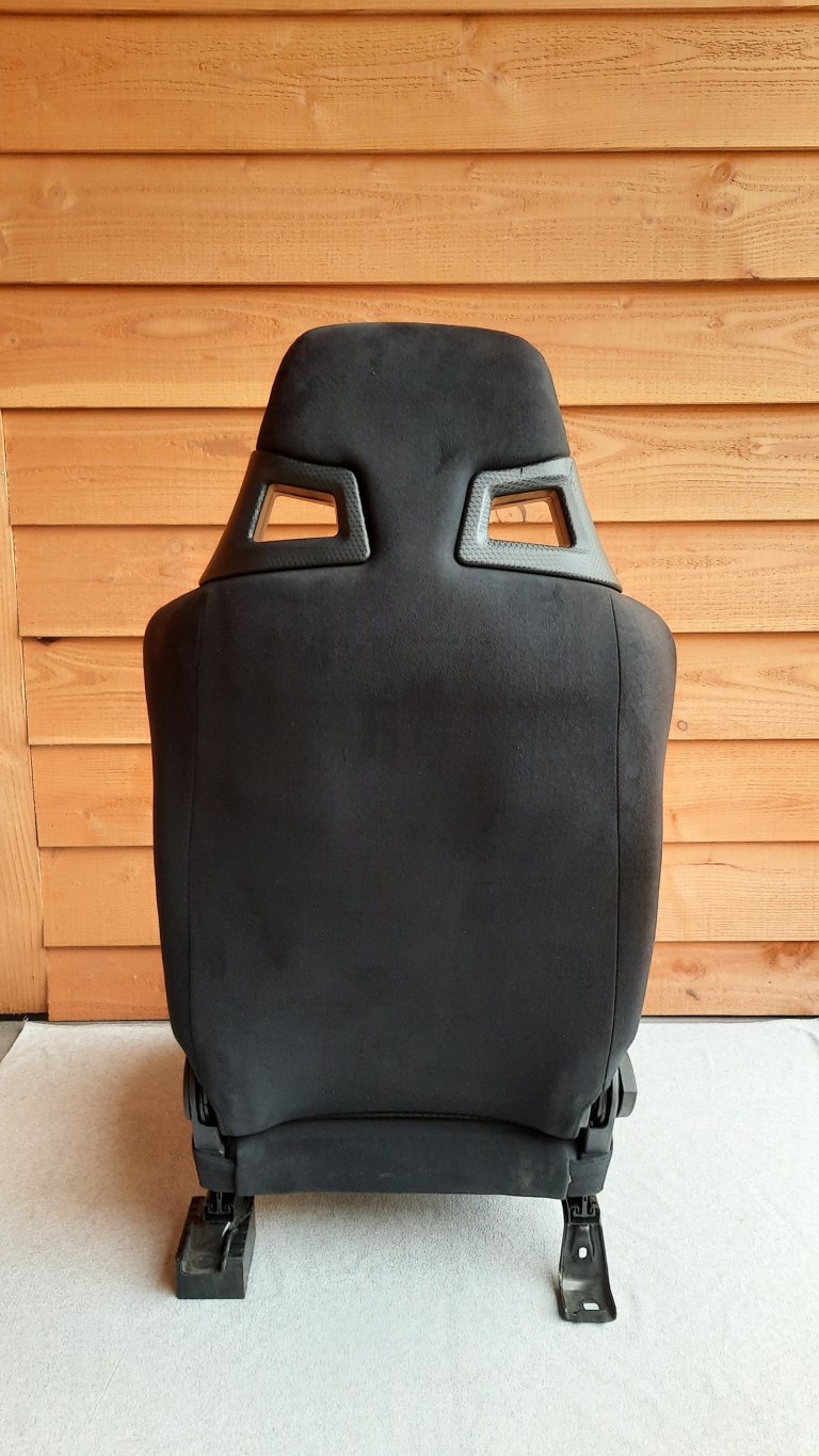 Recaro Mitsubishi EVO-X CZ4A (RH)