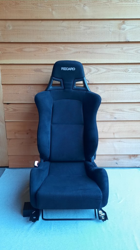 Recaro Mitsubishi EVO-X CZ4A (LH)