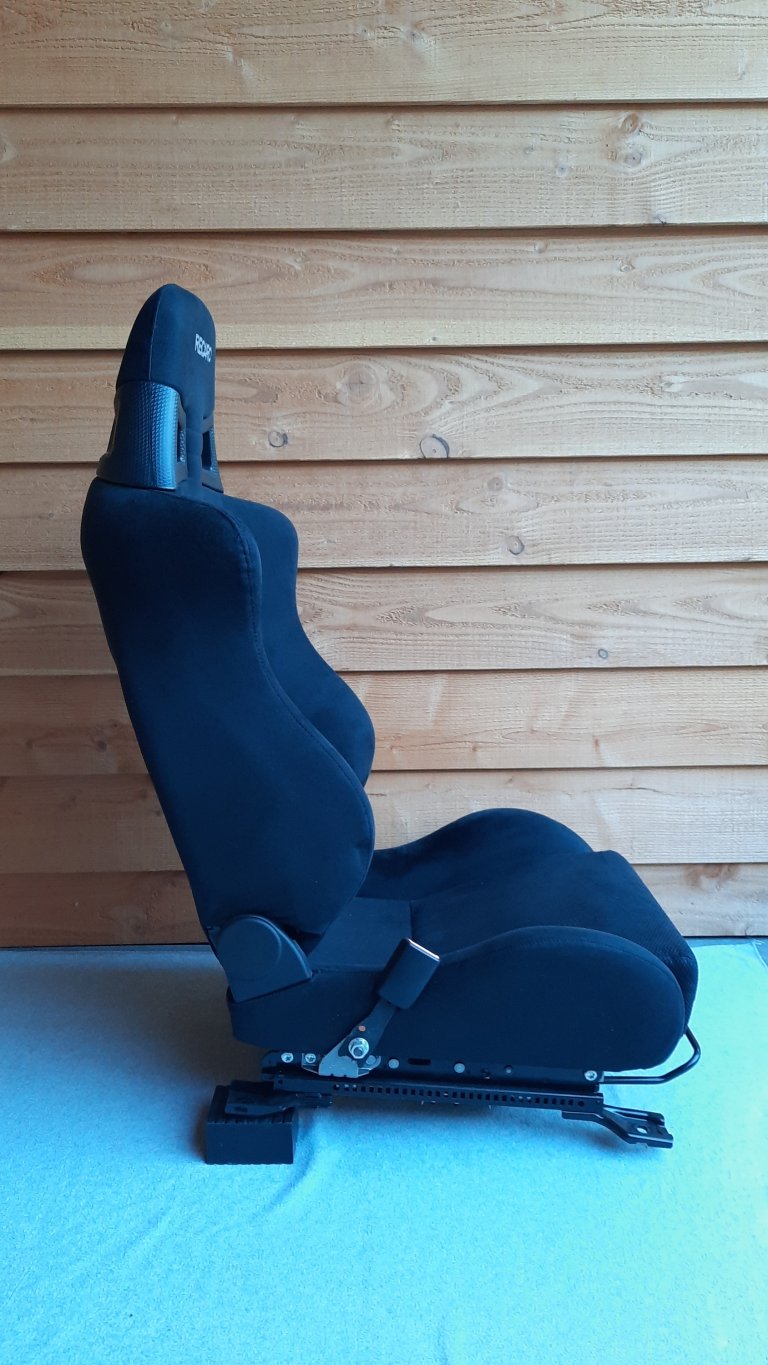 Recaro Mitsubishi EVO-X CZ4A (LH)