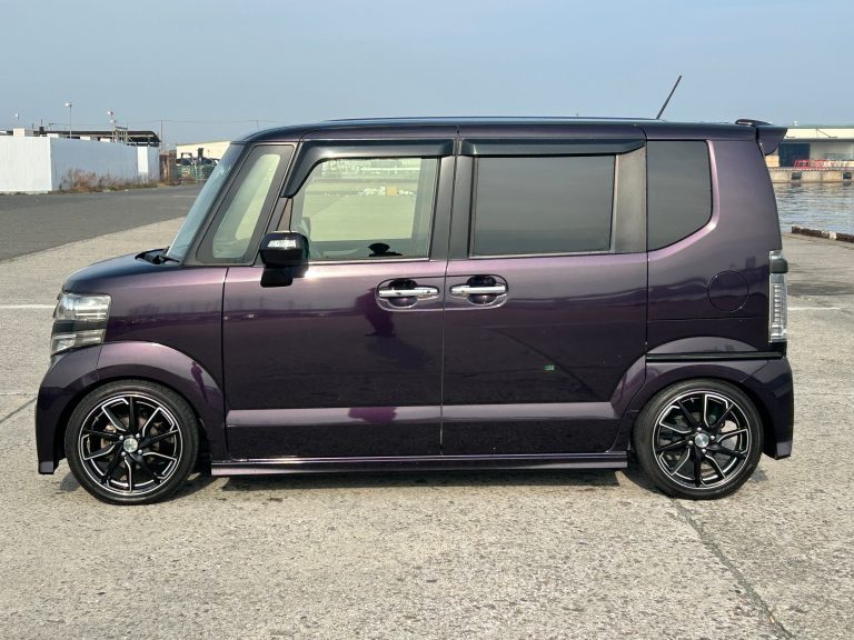 Honda N-Box Custom G Turbo