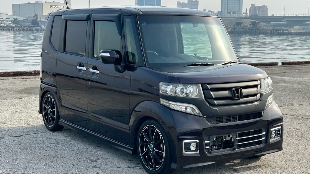 Honda N-Box Custom G Turbo