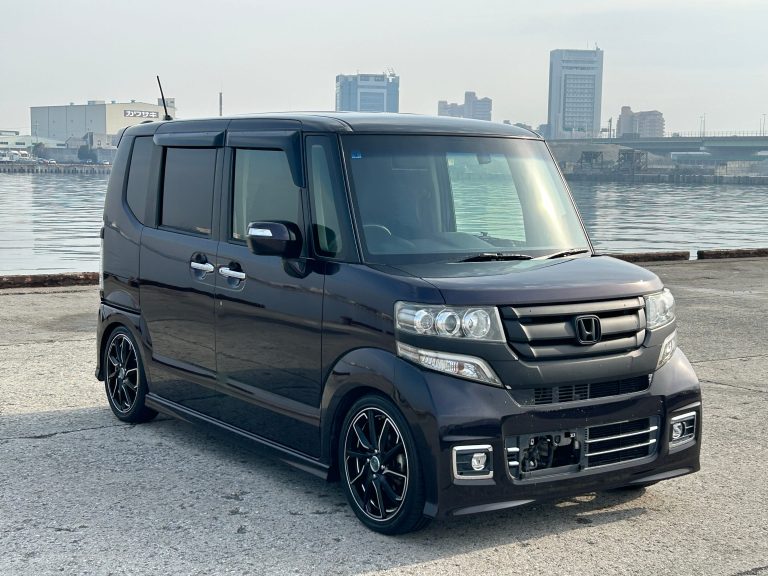 Honda N-Box Custom G Turbo