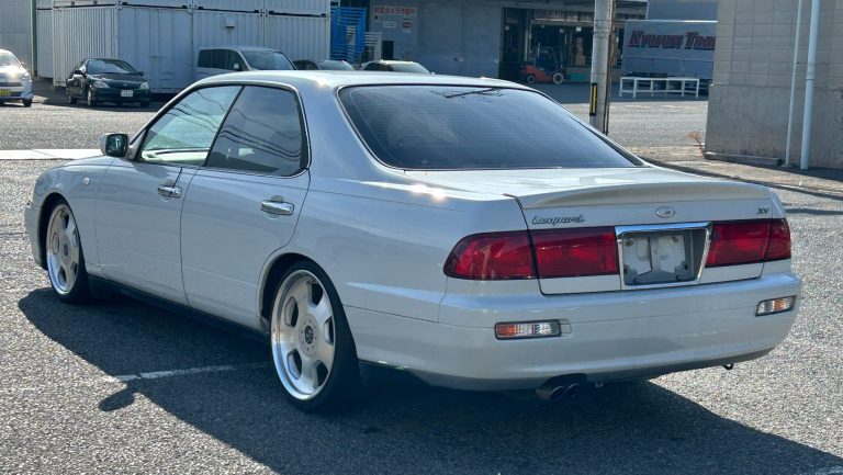 Nissan Leopard 4HT XV JHY33