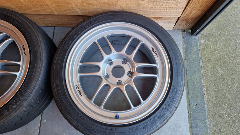 Enkei RPF1 17x8J +35 5x114.3