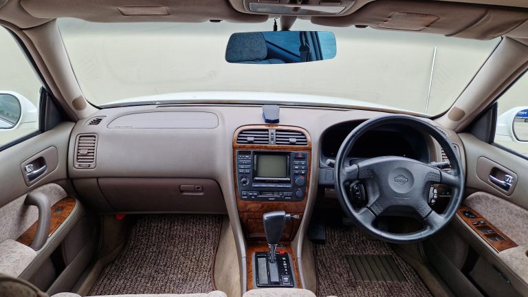 Nissan Leopard 4HT XV JHY33