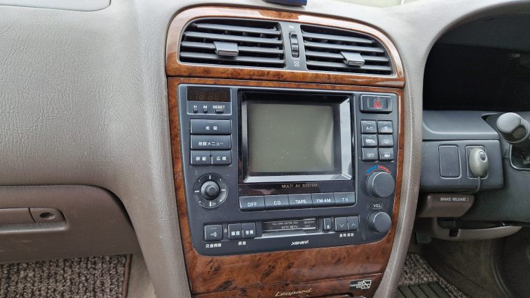 Nissan Leopard 4HT XV JHY33