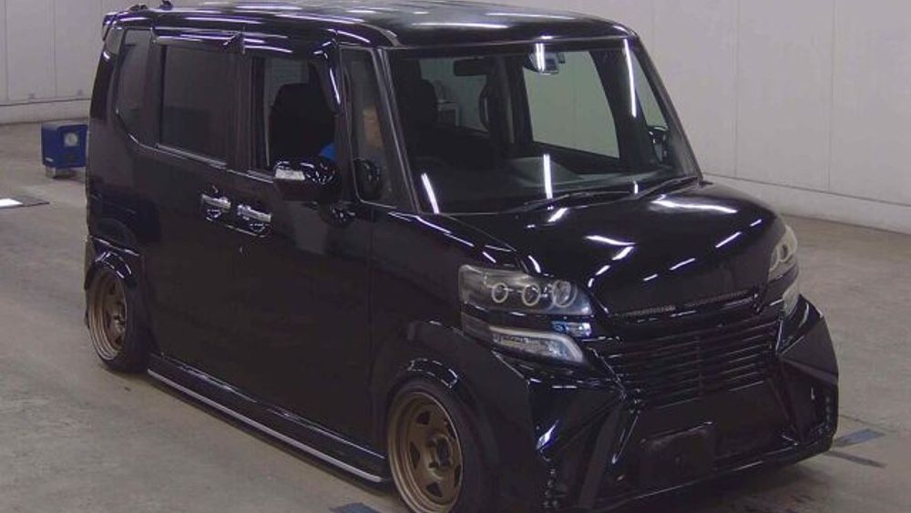 Honda N-Box JF1 Custom Turbo SS